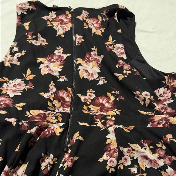 Torrid Black Floral Georgette Maxi Dress - Picture 9 of 9